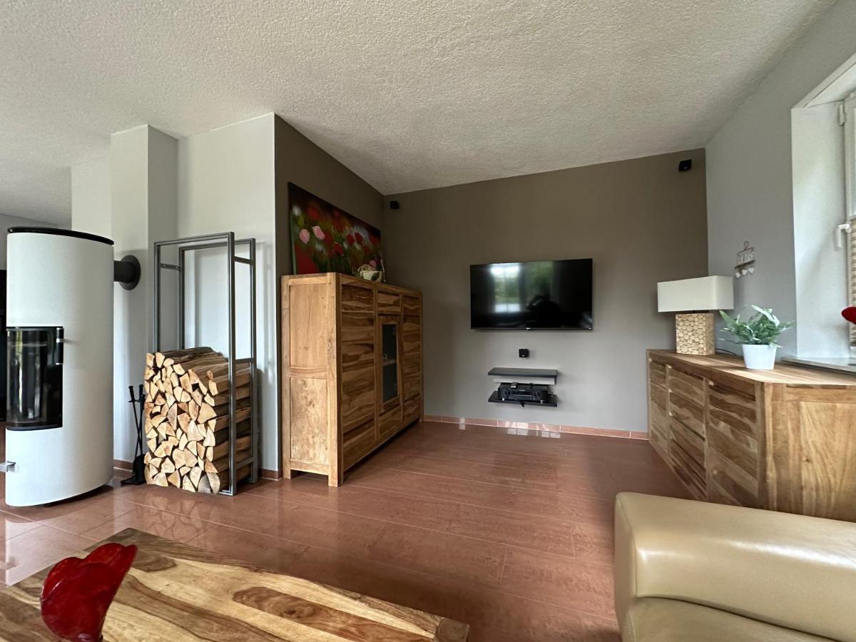 Stadtvilla In Leipzig 7 Personen 3 Schlafzimmer 2 Baeder Garten Und Terrasse Zentral Gelegen Messe Innenstadt Seen Ngoại thất bức ảnh